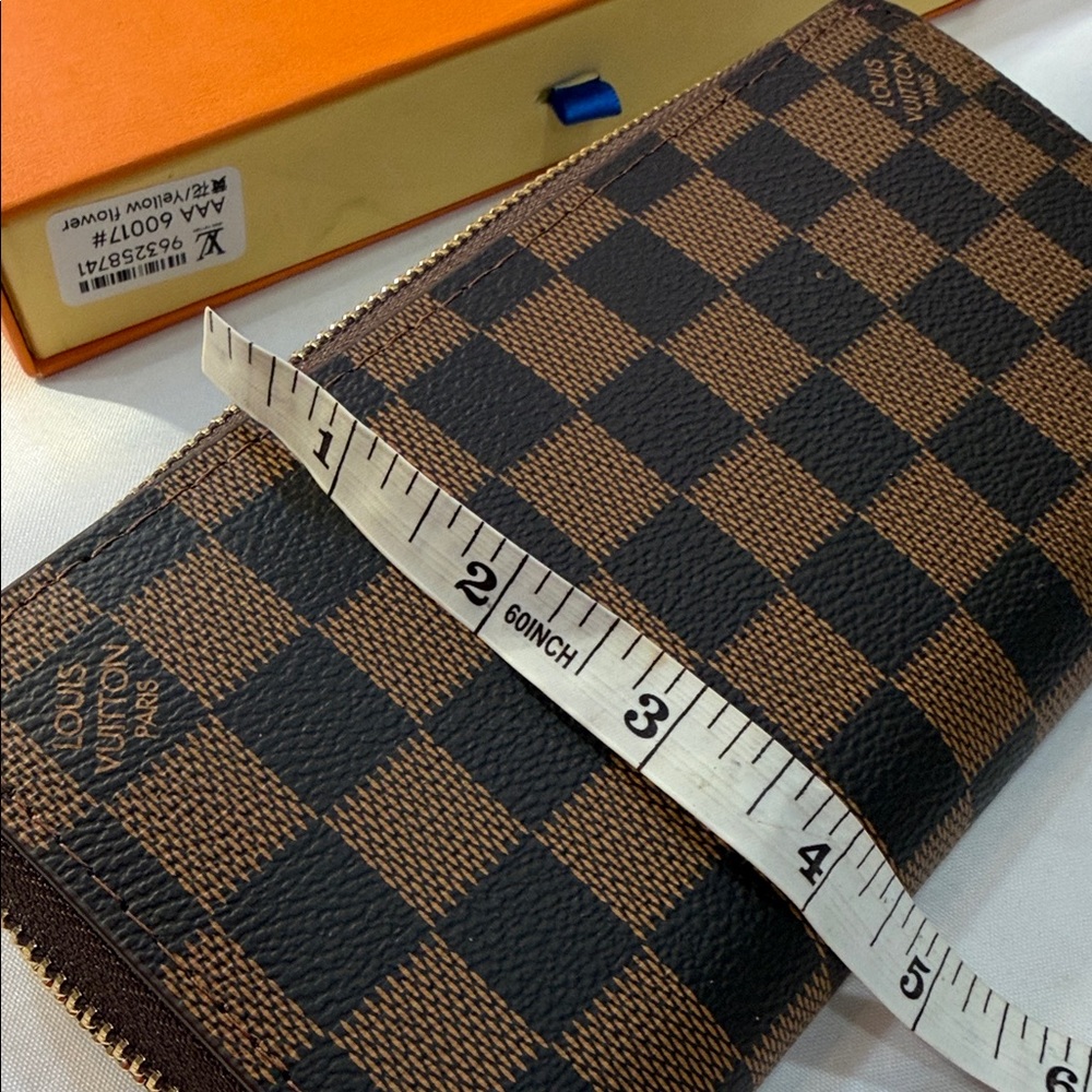 Checkered Brown and Black Wallet - Picture 8 of 8